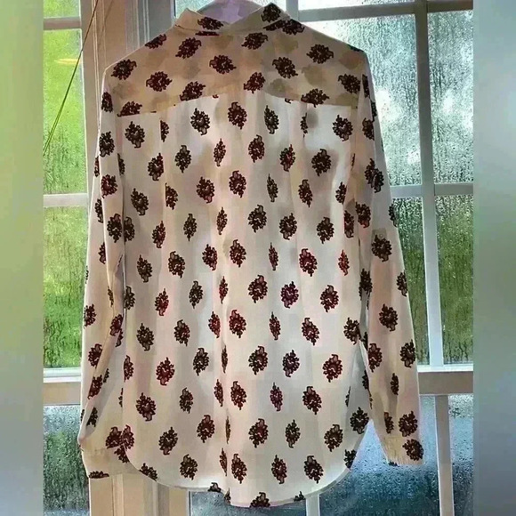 Loft Small half Way Button Down 2 Front Pockets Button at Sleeve - Picture 5 of 7